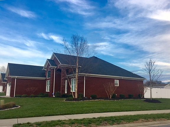 3rd image of 513 Baden Ln