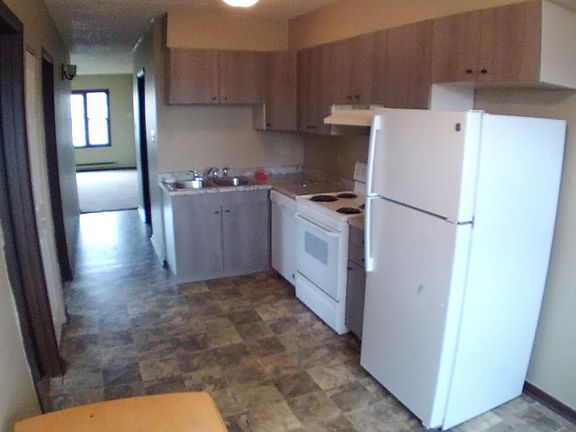 5th image of 13409 Circle Dr #2S