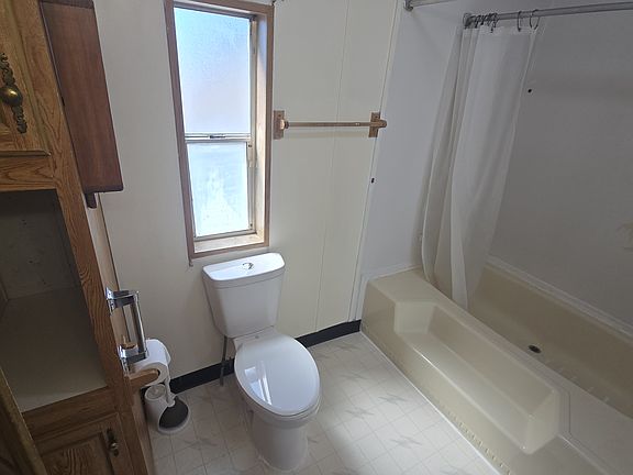 5th image of 6912 NE 131st Ave Unit 9