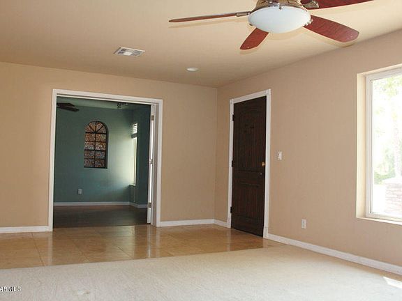 5th image of 532 W Claremont Ave
