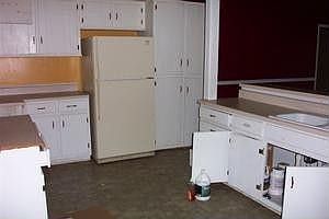 2nd image of 1407 Watkins Ave NE