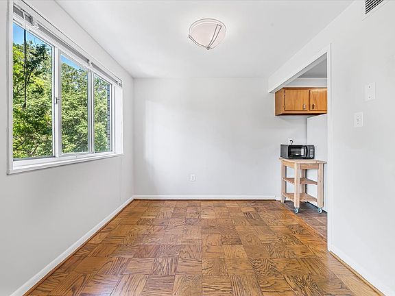 5th image of 10444 Rockville Pike APT 302