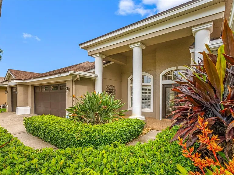 10675 Park Place Dr — Photo 43