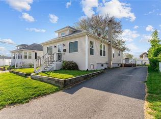 95 Vincent Ave, North Providence, RI 02904