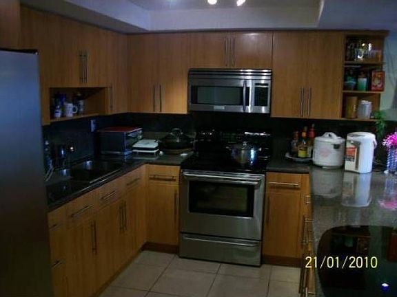 5th image of 3528 NE 167th St #3528