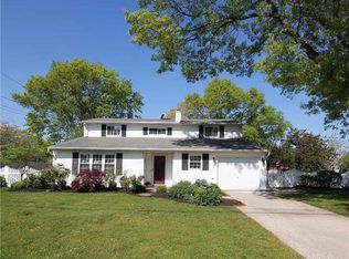 42 Fiesta Dr, Centereach, NY 11720