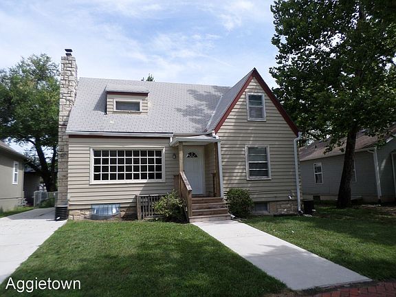 2nd image of 1412 Houston St #1