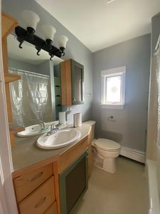 23 Whittlesey St, New London, CT, 06320