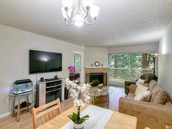 4th image of 391 Mandarin Dr APT 106