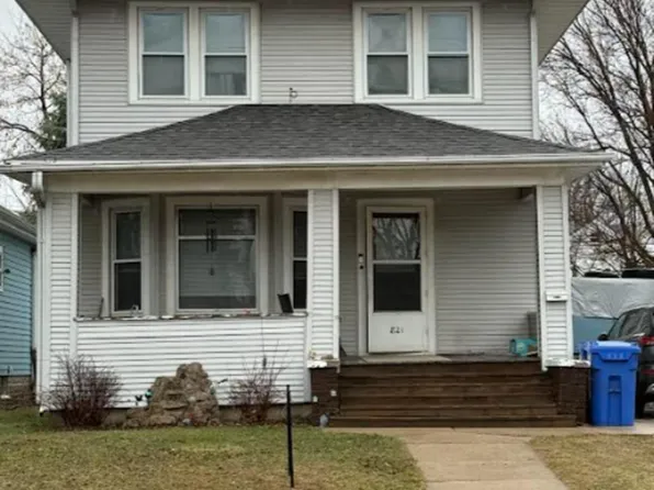 821 S 1st Ave, Sioux Falls, SD 57104