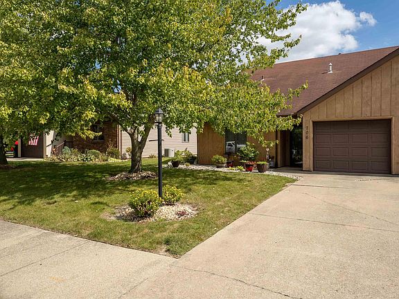 3rd image of 706 S Shore Ct