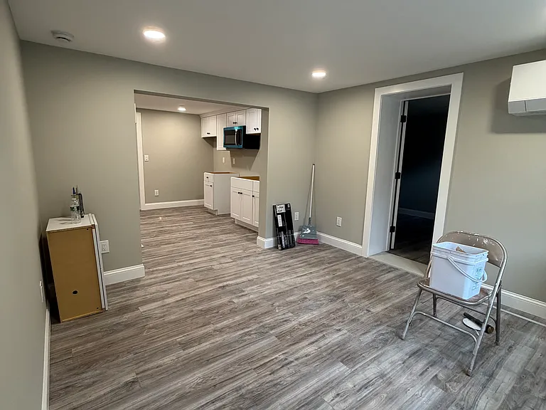 27 Phillips Ave #2 — Photo 2