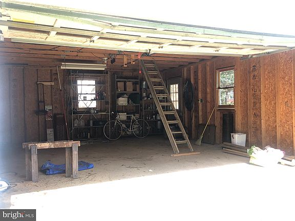 3rd image of 2371 Greenwich St