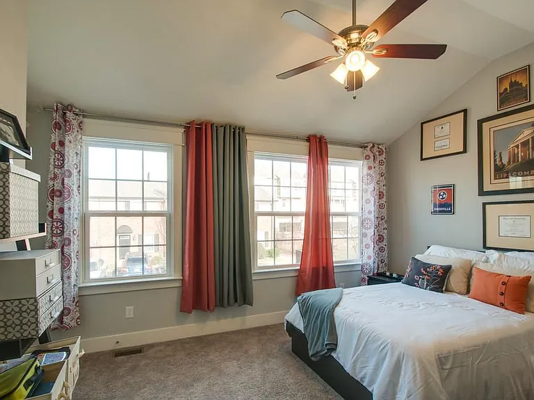 123 Porter Ter — Photo 12