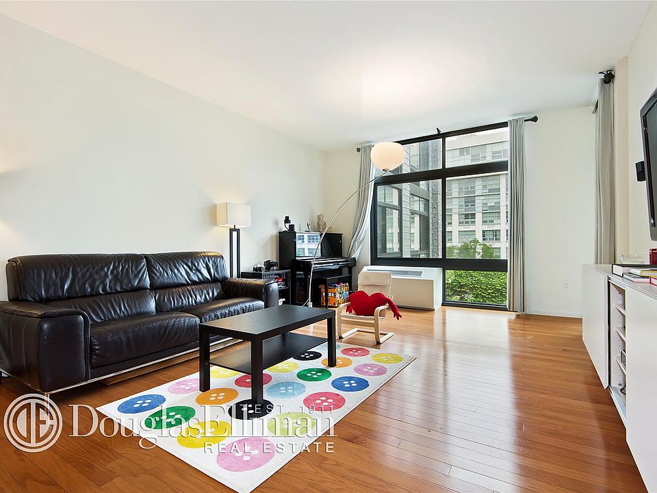1st image of 5-15 49th Ave #3I
