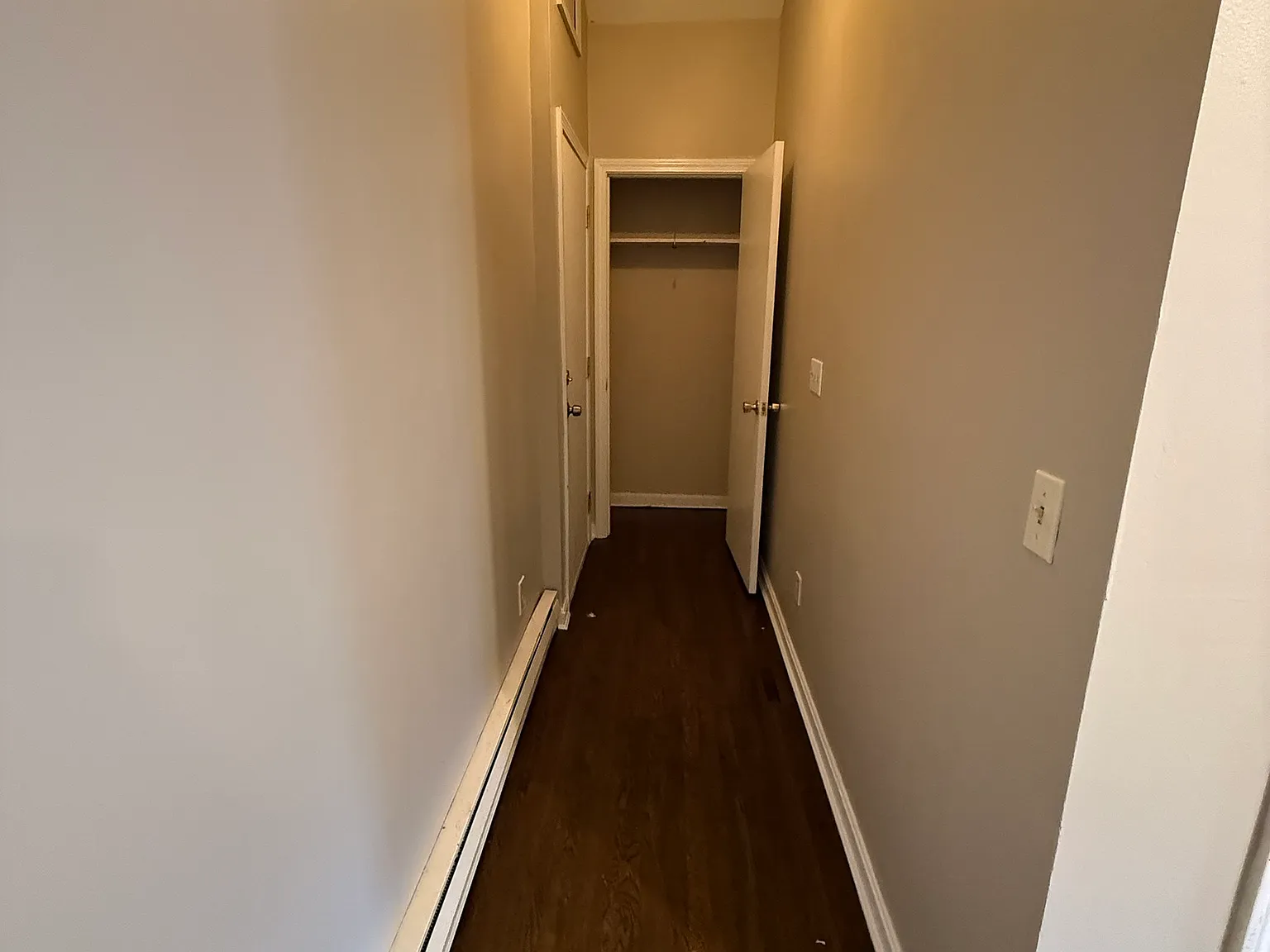 2 bed, 1.5 bath, 955 sqft, $2,000 — Photo 3