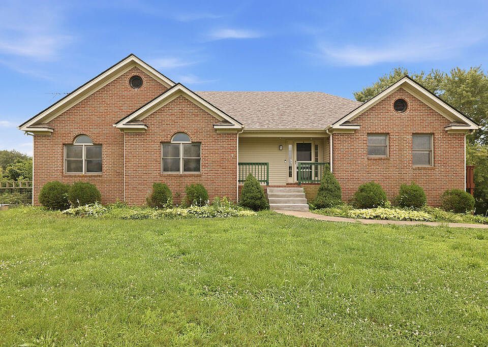 1st image of 97 Camelot Dr