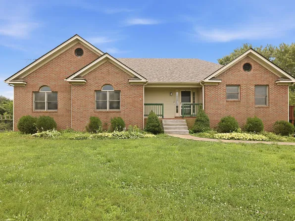 97 Camelot Dr, Cadiz, KY 42211