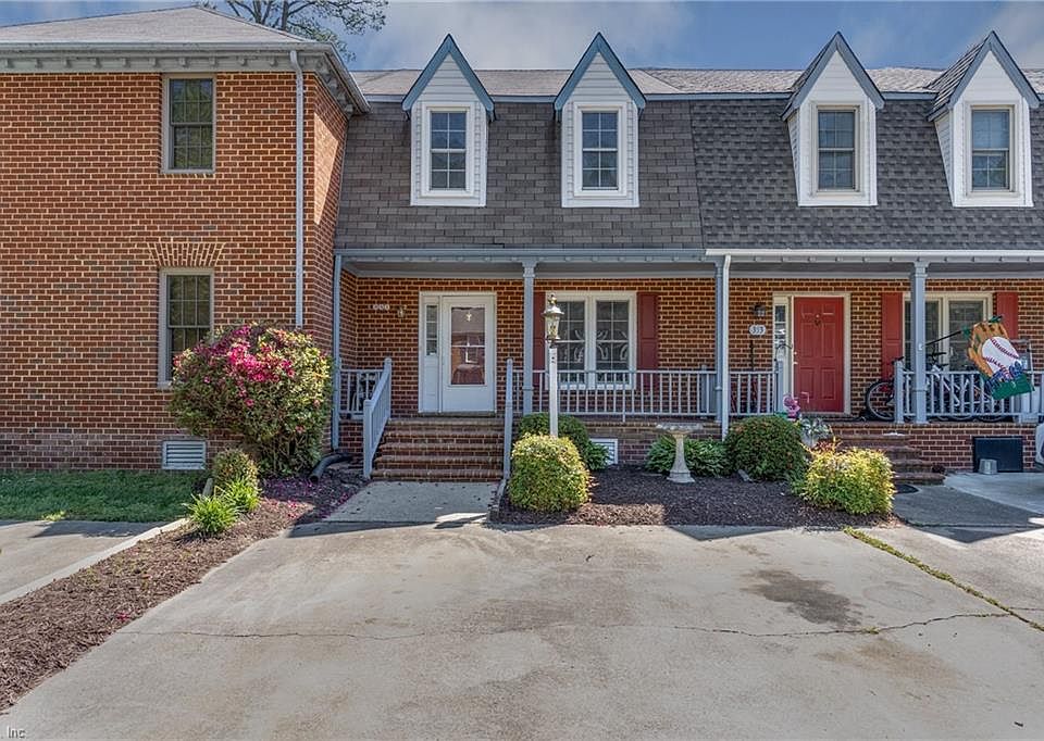 1st image of 351 Middle Oaks Dr