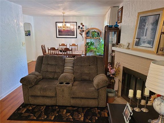 3rd image of 1135 Cornell Dr