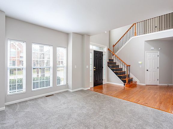 4th image of 8312 Hardeth Way