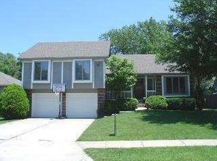 727 SE Wingate, Lees Summit, MO 64063