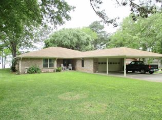 327 Emerald Ln, Onalaska, TX 77360