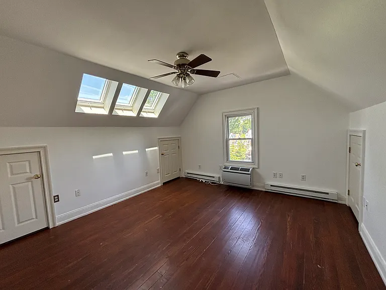 29 Washington Manor Ave — Photo 9
