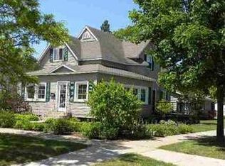 735 Norway St, Norway, MI 49870