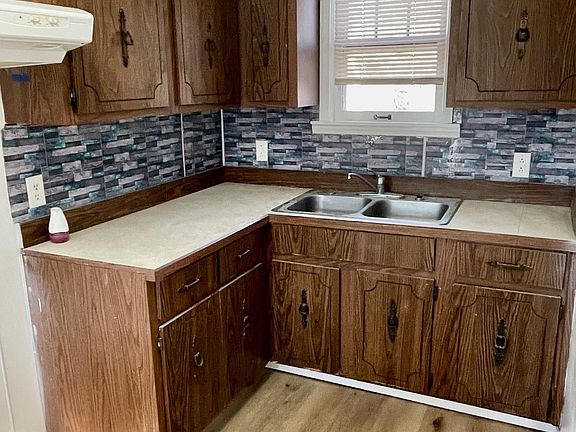 5th image of 106 Ravine St