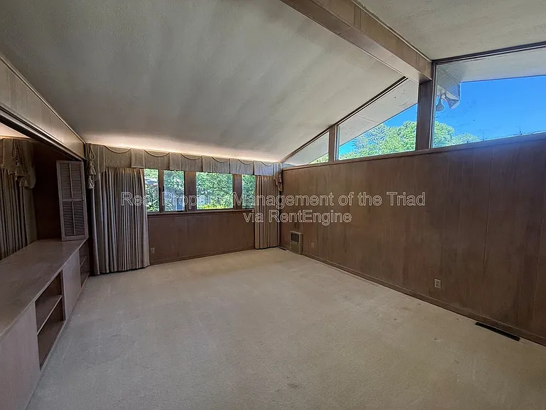 1507 Pinehurst Dr — Photo 14