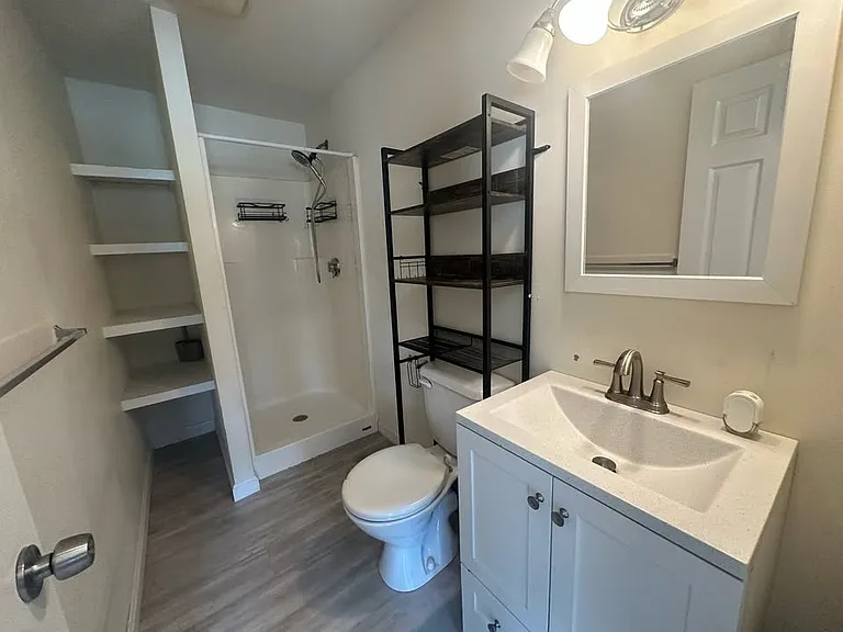 12 Dawson St #B — Photo 9
