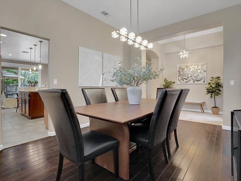 Wisteria Pl — Photo 16