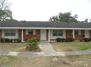 108 Timber Ln, Bay Saint Louis, MS 39520