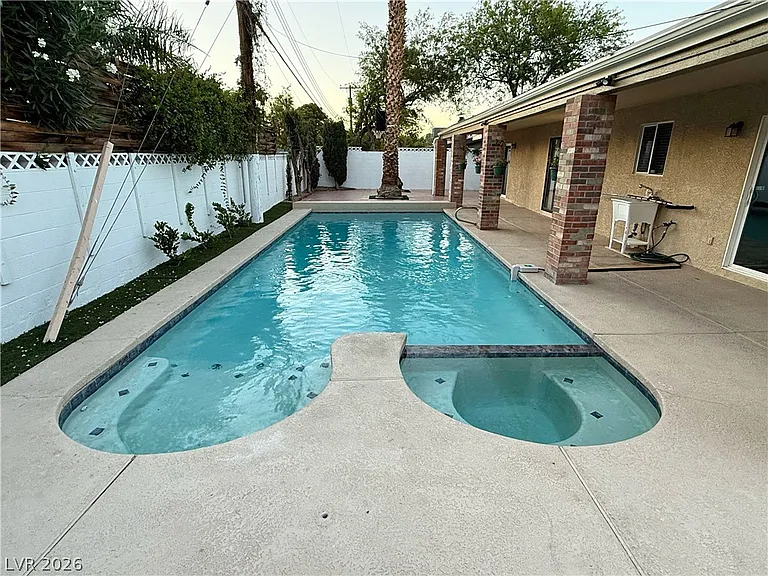 3875 Hoopa Ln — Photo 18