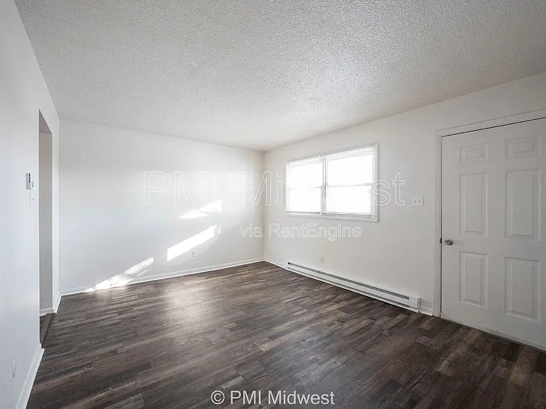 570 W US Highway 52 #8B — Photo 2
