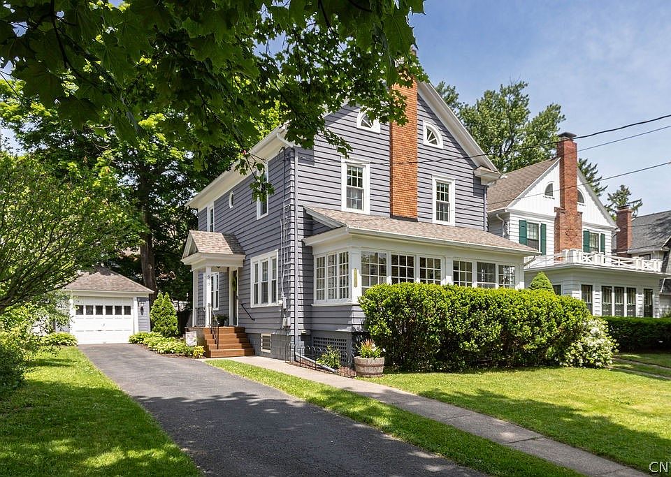 1st image of 608 Charmouth Dr