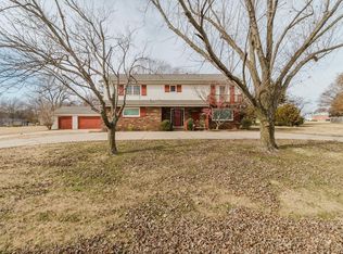 935 S Bedford Ct, Wichita, KS 67207