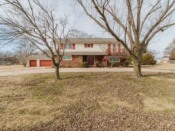 935 S Bedford Ct, Wichita, KS 67207