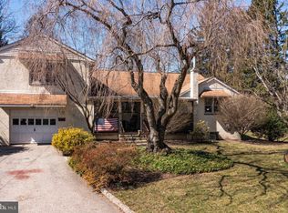911 Abington Ave, Wyndmoor, PA 19038