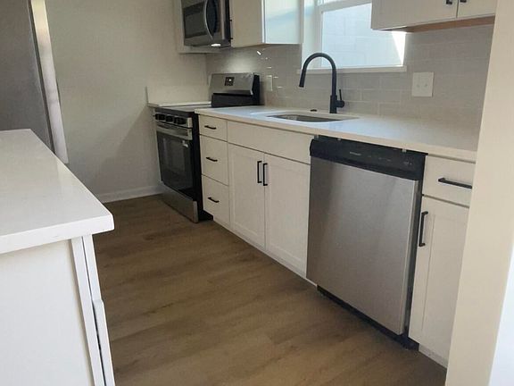 4th image of 900 Brotherhood Rd #E-3