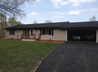 425 Dalton Rd, Jackson, MI 49201