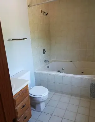 223 Sterling Ct — Photo 11
