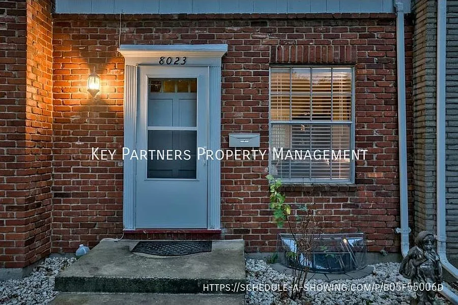 8023 E 88th - Updated Duplex! — Photo 3