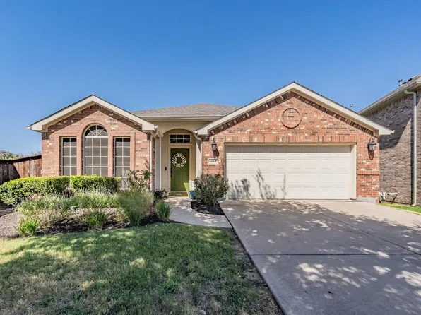 9044 Brook Hill Ln, Fort Worth, TX 76244
