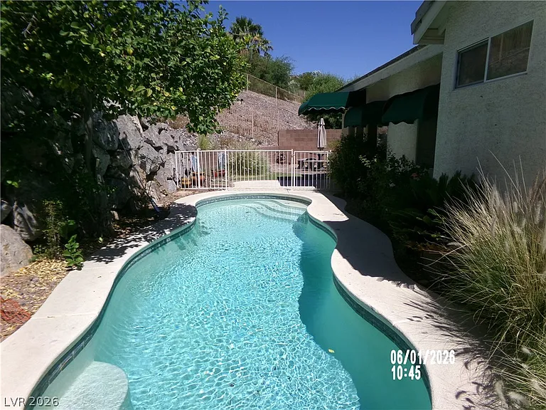120 Humphreys Peak Ct — Photo 33