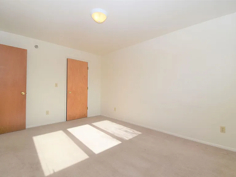 813 W Villard St #73 — Photo 17