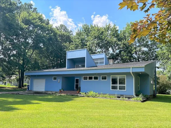 146 Baker Rd, Martin, TN 38237