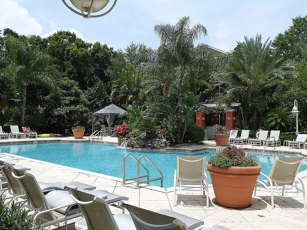 4207 S Dale Mabry Hwy — Photo 2