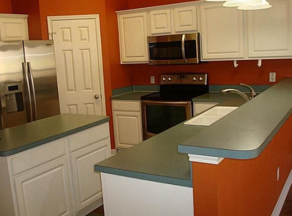 4th image of 8108 Heritage Place Dr